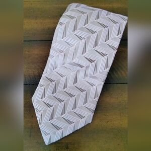 Ermenegildo Zegna Silk Neck Tie Geometric Pattern Silver Gray And Pink